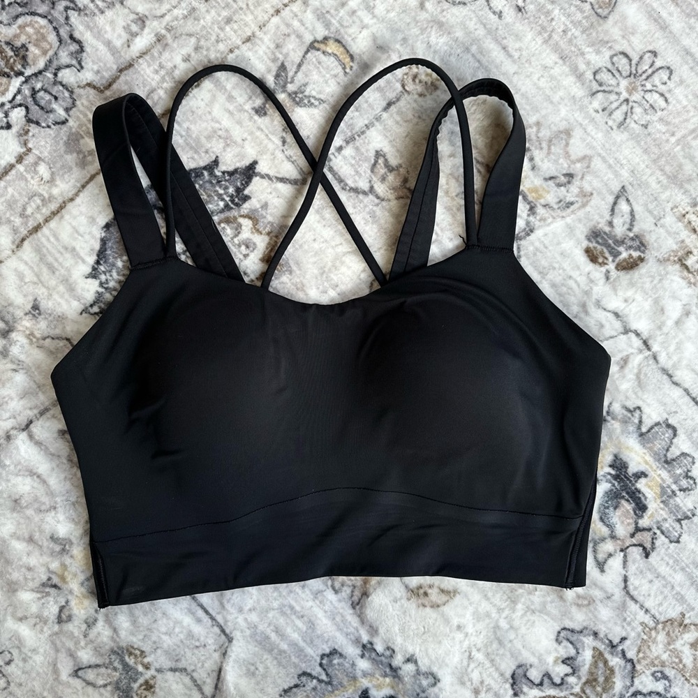 Lululemon like a cloud bra